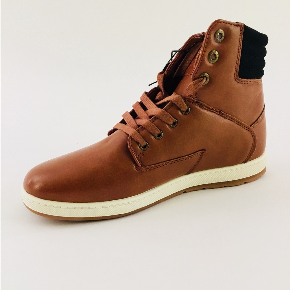 Levi's Mens high top Sneaker 8